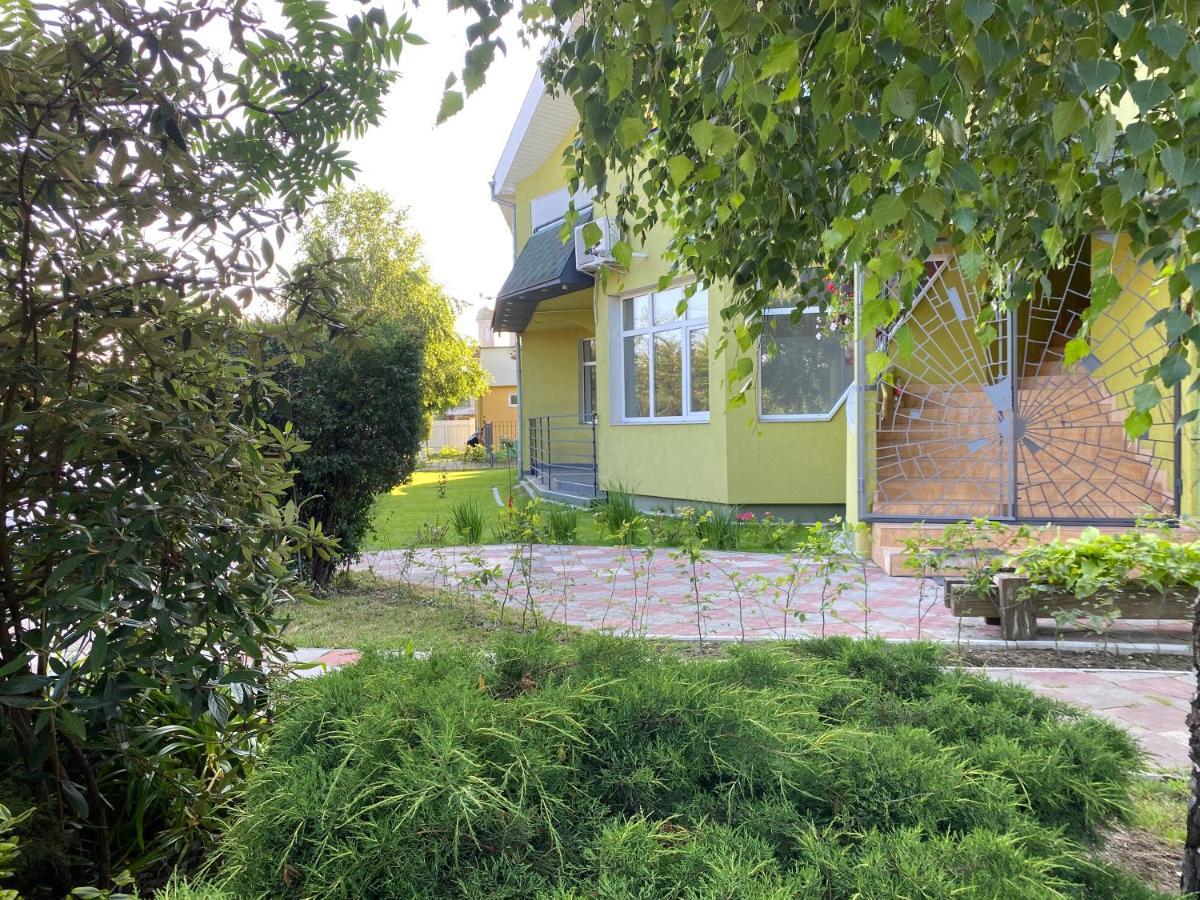 Apartamento Авіа Úzhgorod Exterior foto