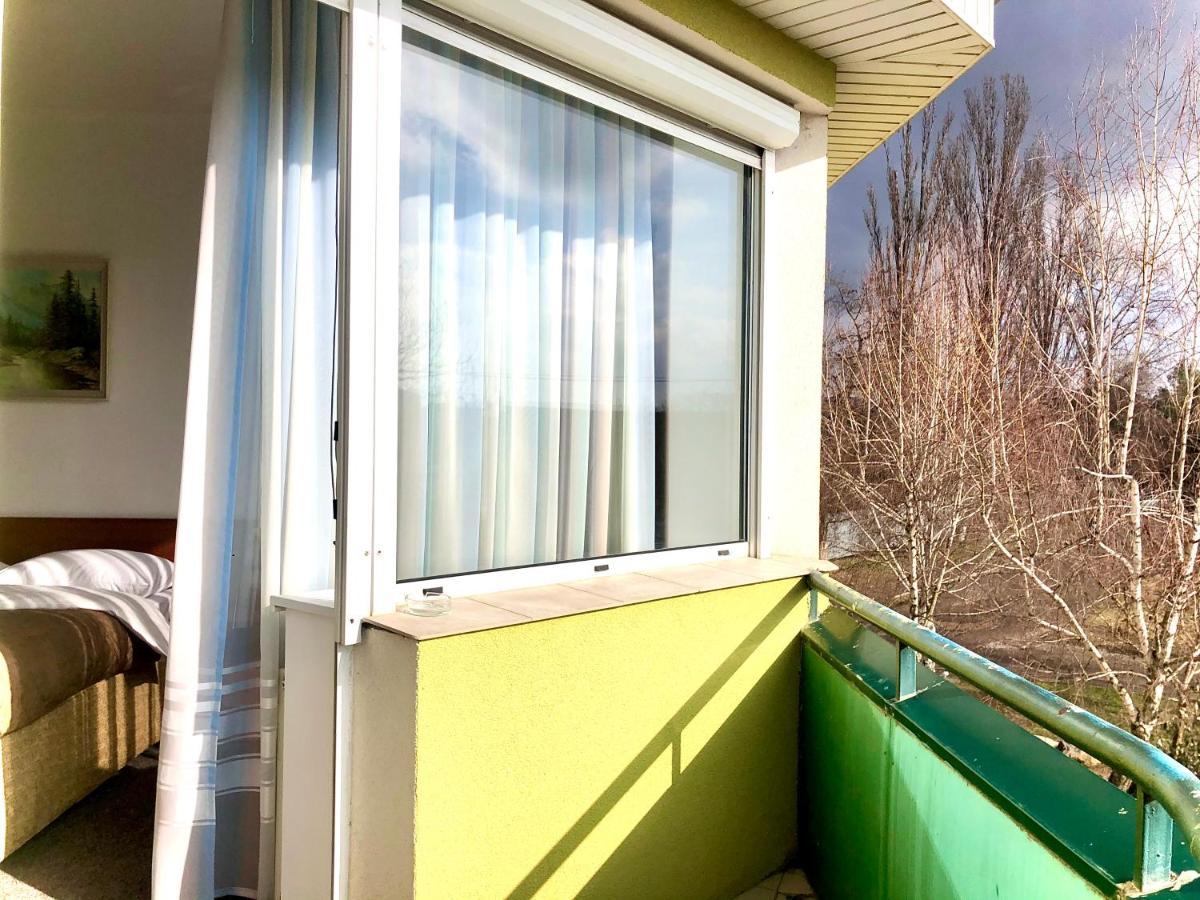Apartamento Авіа Úzhgorod Exterior foto