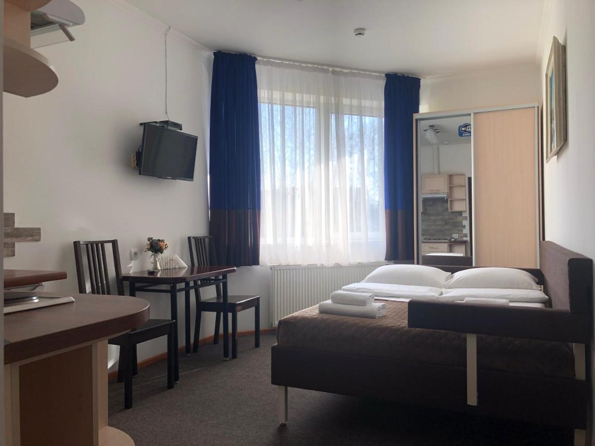 Apartamento Авіа Úzhgorod Exterior foto